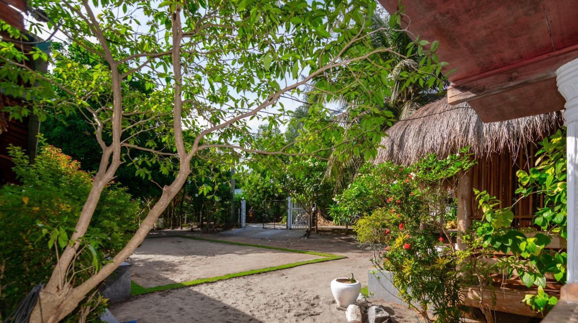Arugambay Coco Bay Hotel Arugam Bay Bagian luar foto