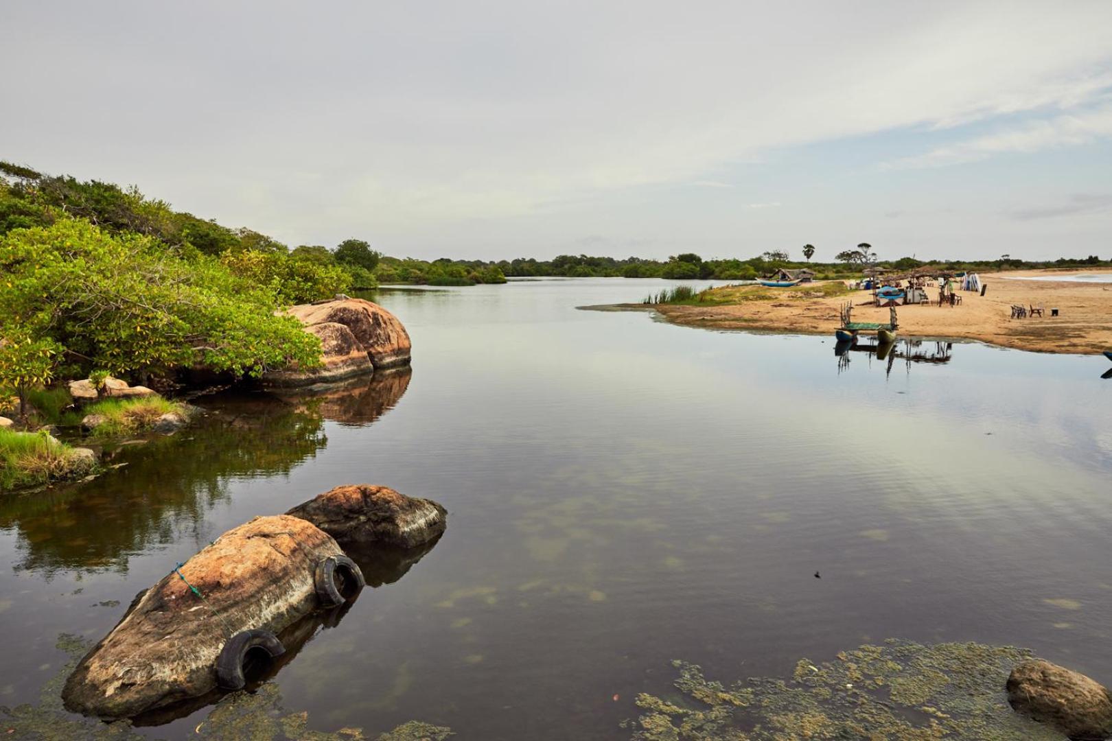 Arugambay Coco Bay Hotel Arugam Bay Bagian luar foto